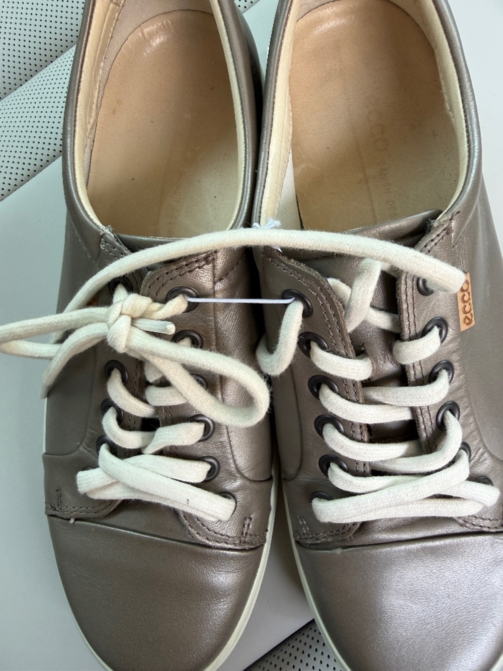 Women’s  Ecco metallic soft 7 sneaker